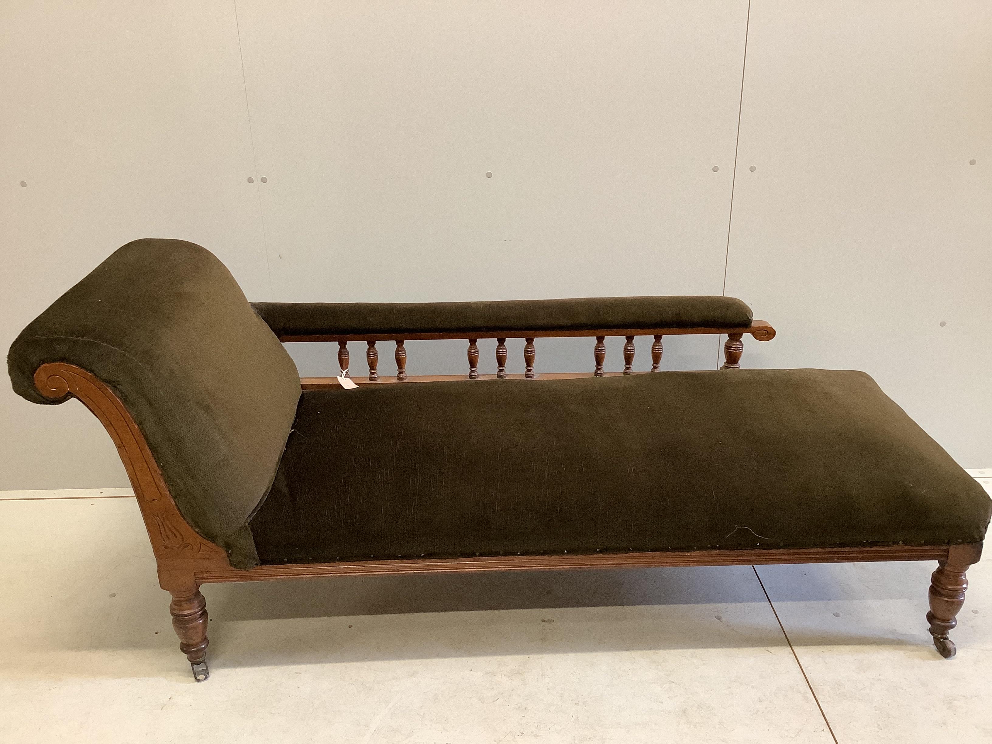 A late Victorian mahogany chaise longue, width 180cm, depth 64cm, height 78cm
